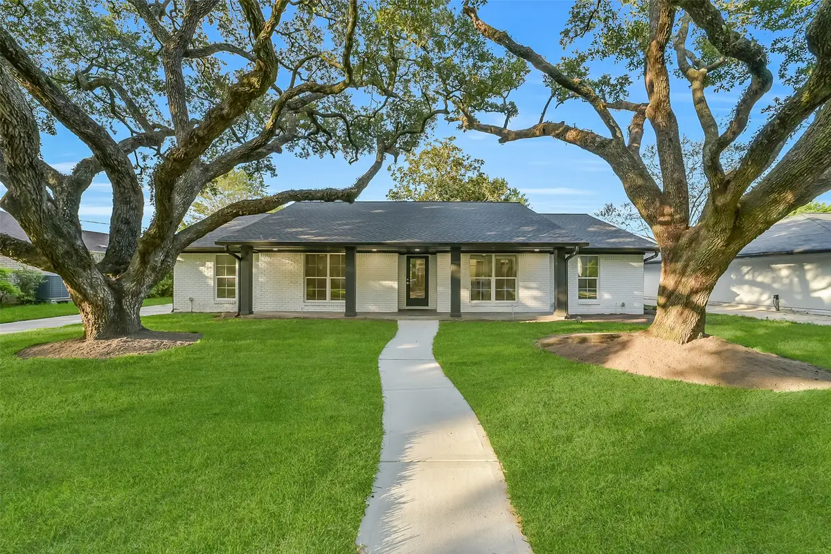 5318 Queensloch Drive, Houston, TX 77096 - #1