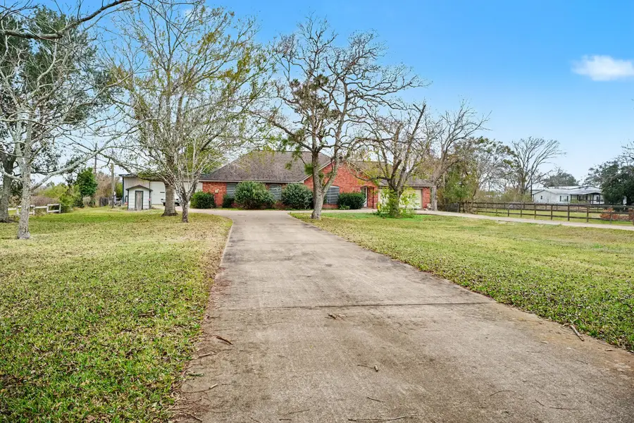 1012 Lilley Road, Alvin, TX 77511 - Image #3