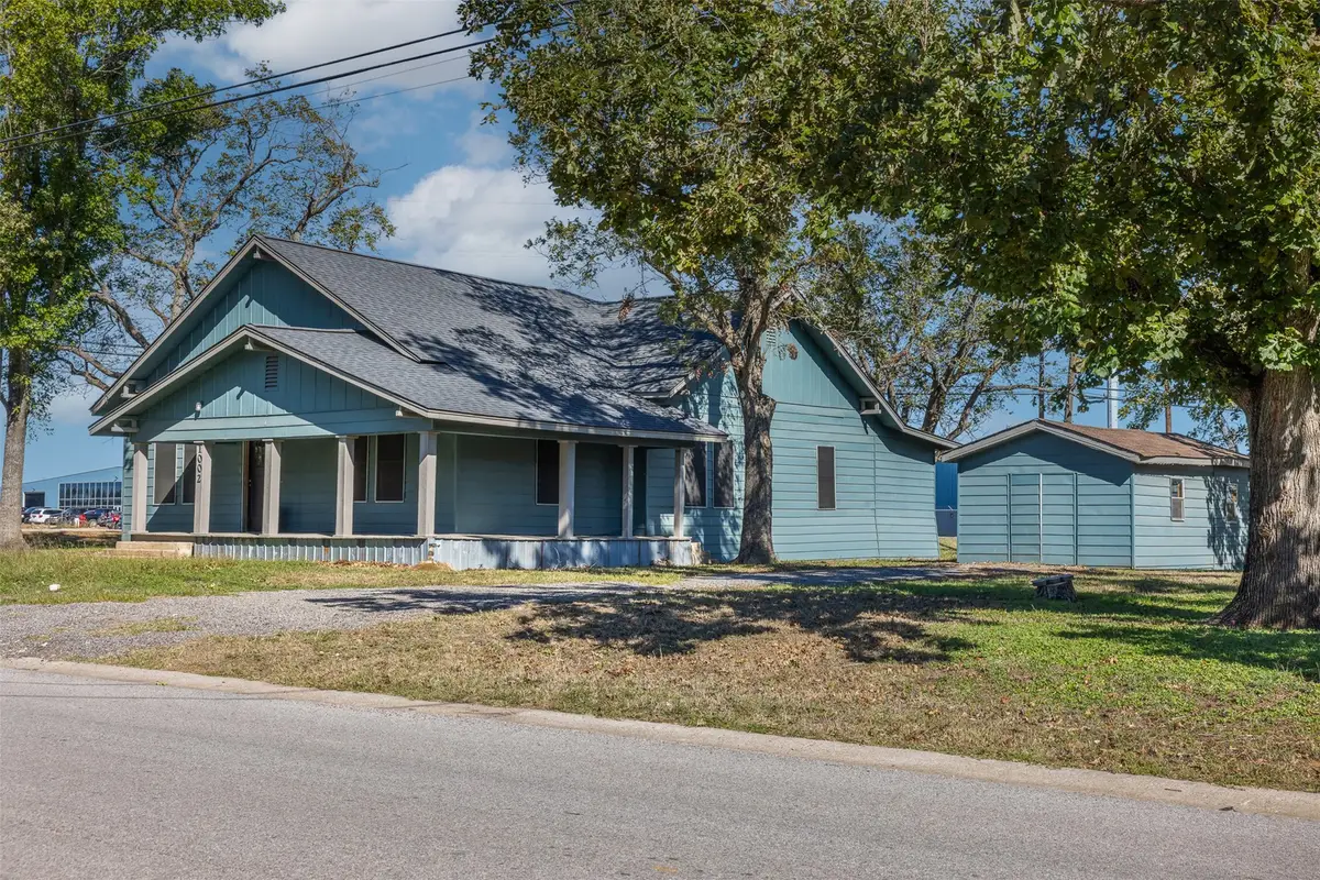 1002 N Banks Street, Caldwell, TX 77836 - Image #1