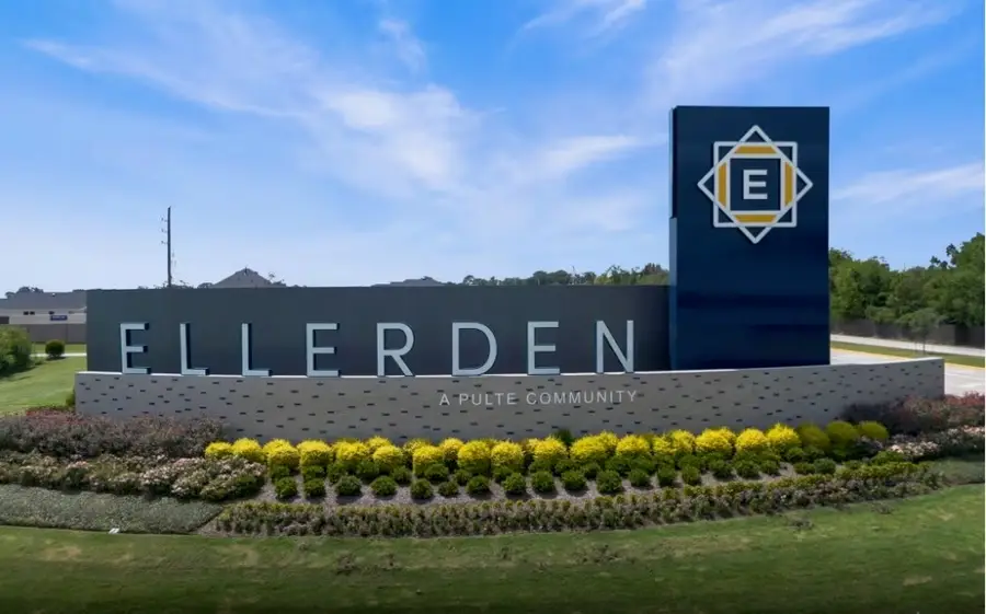 18219 Ellerden Forest Drive, Tomball, TX 77377 - Image #2