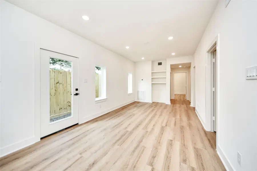 934 South Lane Unit A-b, Houston, TX 77088 - Image #2