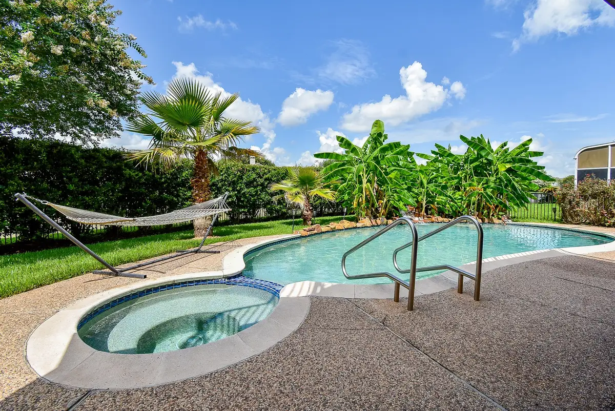 1006 Pointe Loma Drive, Sugar Land, TX 77479 - Image #1