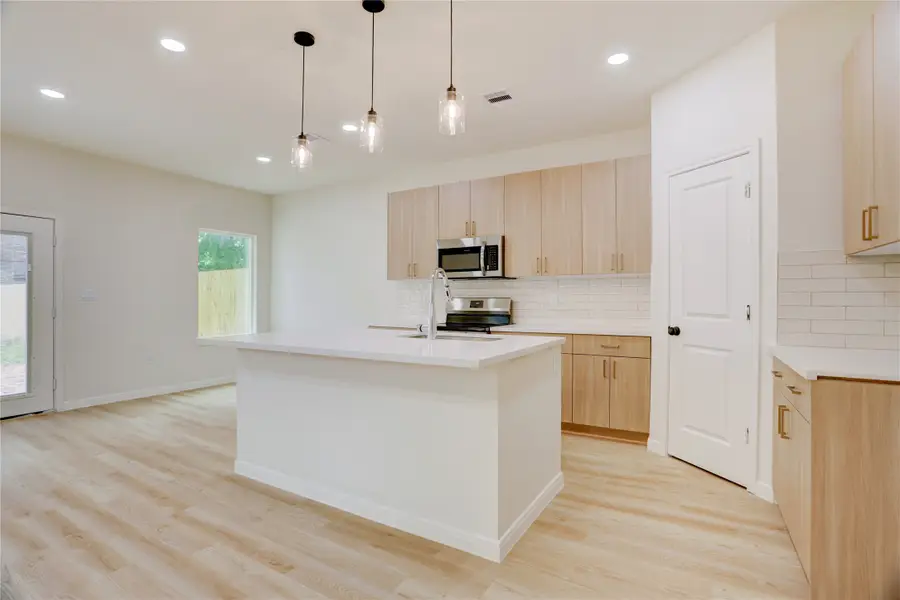 8314 Williamsdell Street #B, Houston, TX 77088 - #3