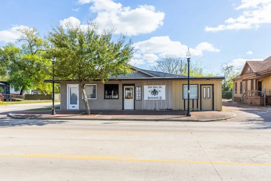 2485 Calder Street, Beaumont, TX 77702 - #2