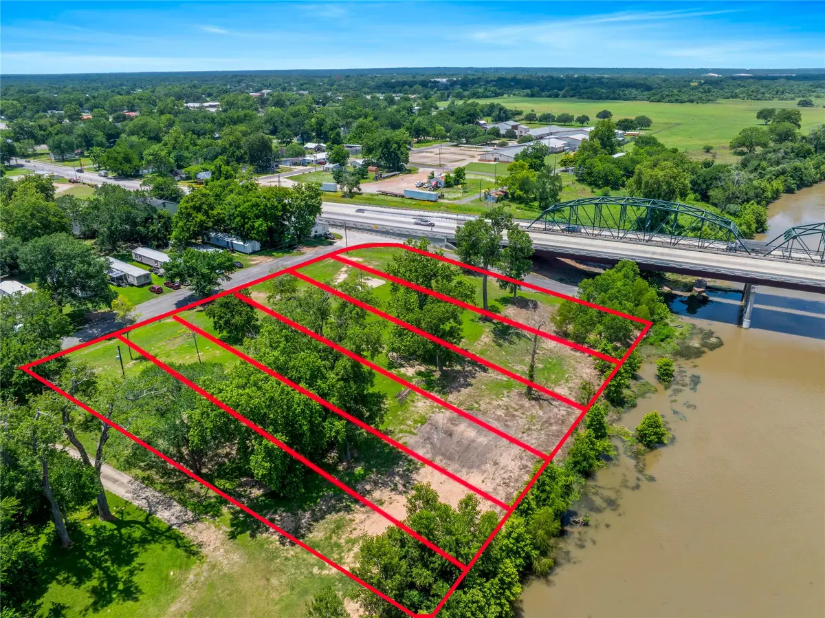 926 Robson, Columbus, TX 78934 - #1