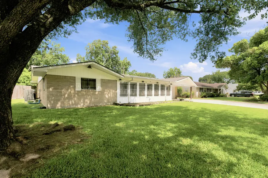 2202 French Place, Baytown, TX 77520 - #3