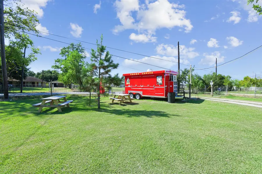 3805 Danek Road, Crosby, TX 77532 - Image #3