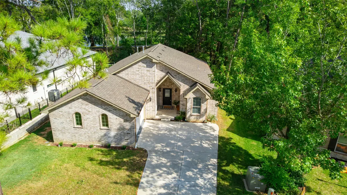 237 Camden Hills Drive, Montgomery, TX 77356 - Image #1