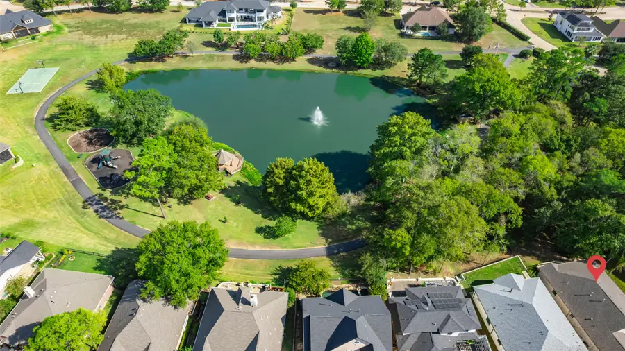 237 Camden Hills Drive, Montgomery, TX 77356 - Image #2