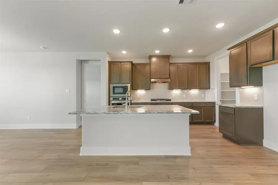 3223 Hidden Mist Drive, Texas City, TX 77568 - Image #2