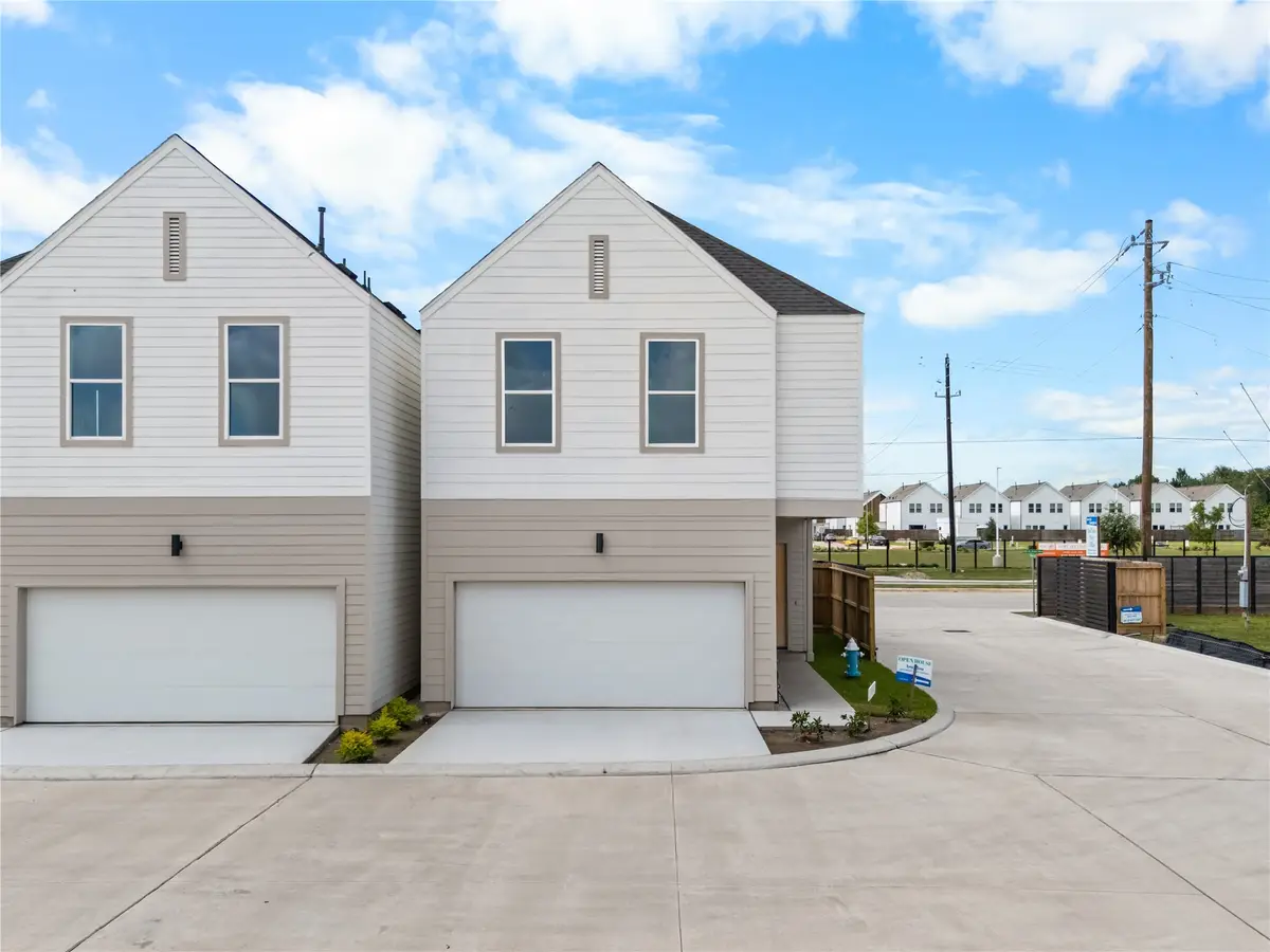 4012 Buffalo Moon Drive, Houston, TX 77045 - #1