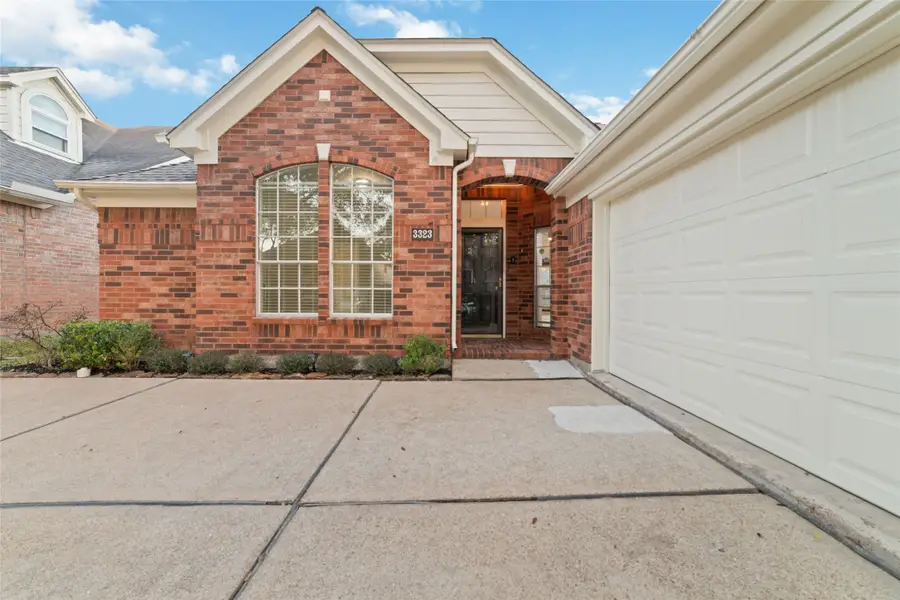 3323 Shadowfern Drive, Houston, TX 77082 - #3