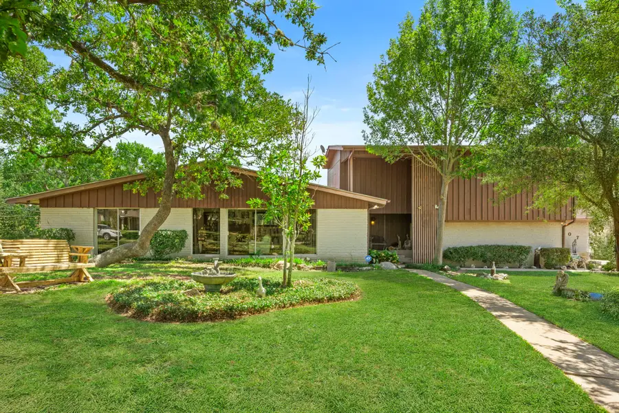 707 Scenic Drive, Baytown, TX 77521 - Image #2