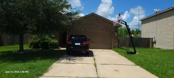 2707 Tracy Lane, Highlands, TX 77562