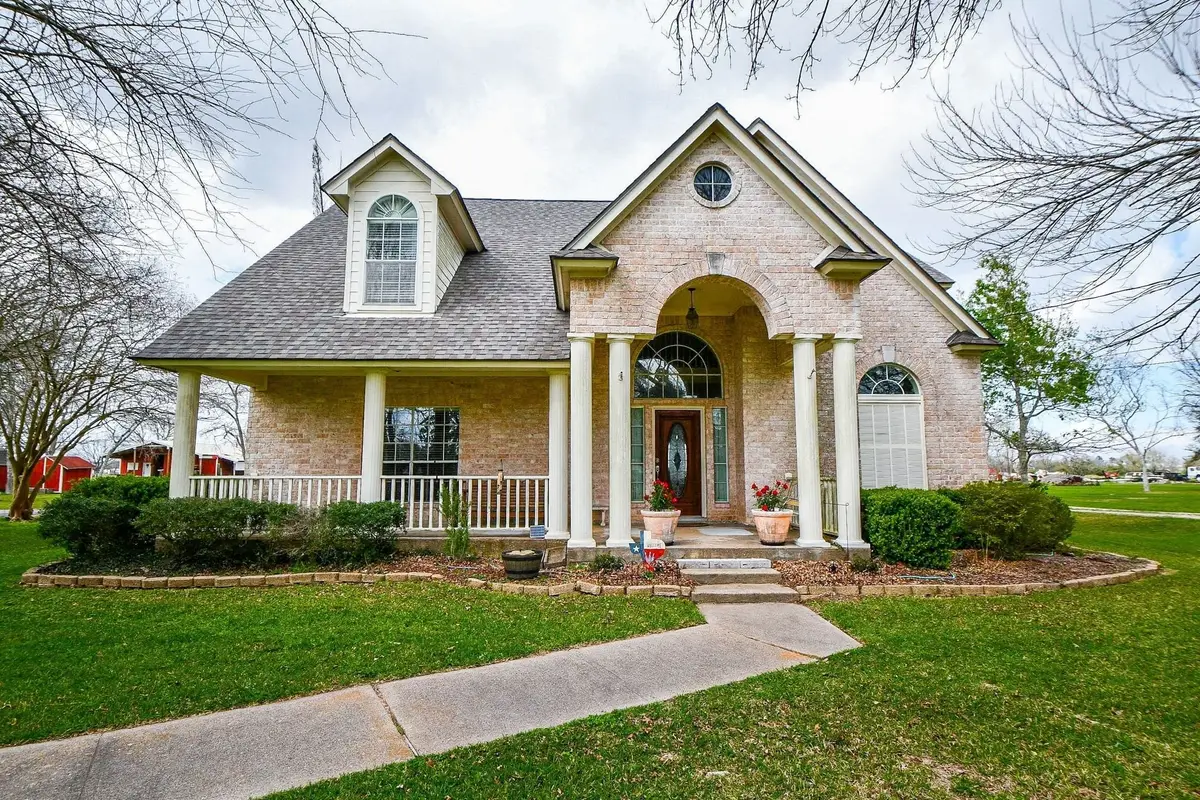 10913 N P Street, La Porte, TX 77571 - #1