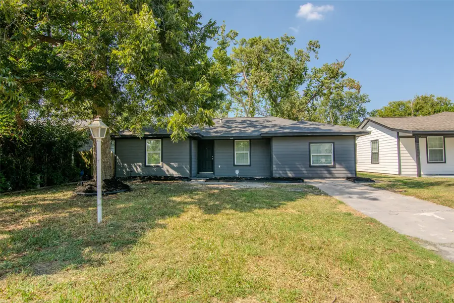 9210 Saint Lo Road, Houston, TX 77033 - Image #2