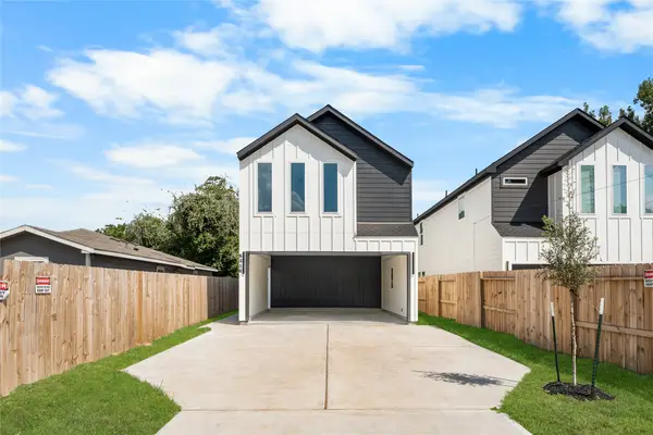8316 Prairie View Drive, Houston, TX 77088