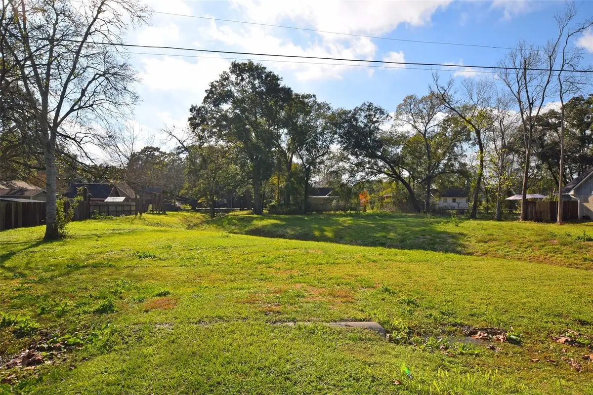 499 N Illinois Avenue, League City, TX 77573 - #1