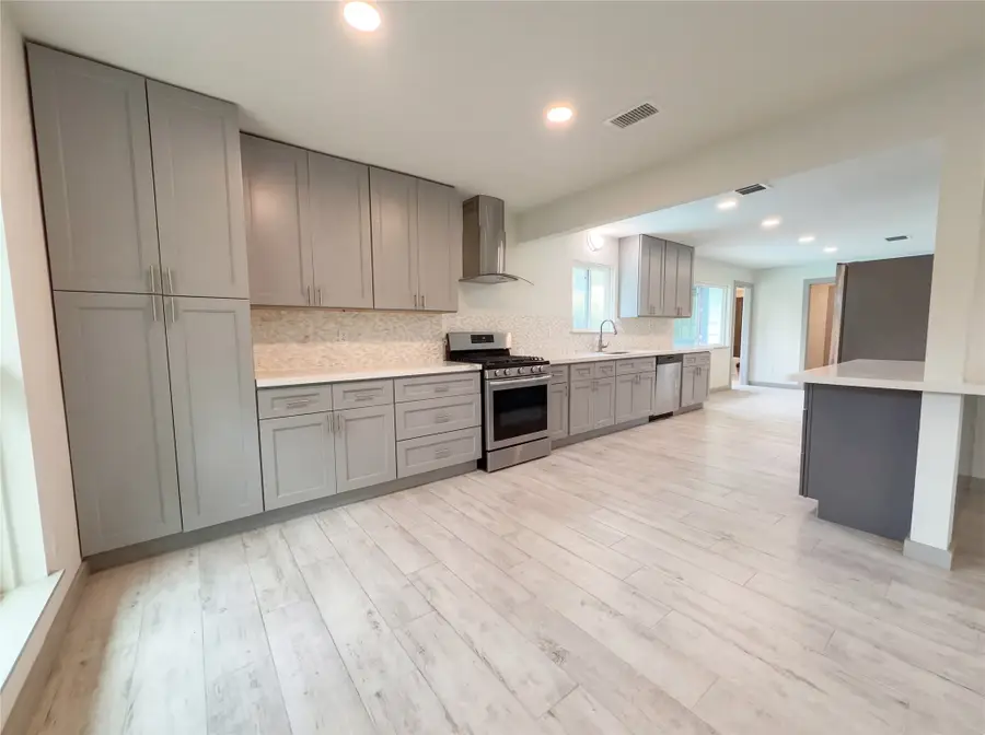 10726 Sugar Hill Drive, Houston, TX 77042 - #2