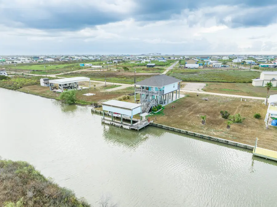 115 Albacore Street, Sargent, TX 77414 - Image #3