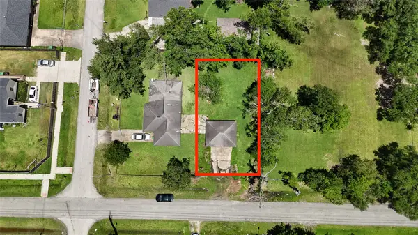 8106 Snowden Street, Houston, TX 77028