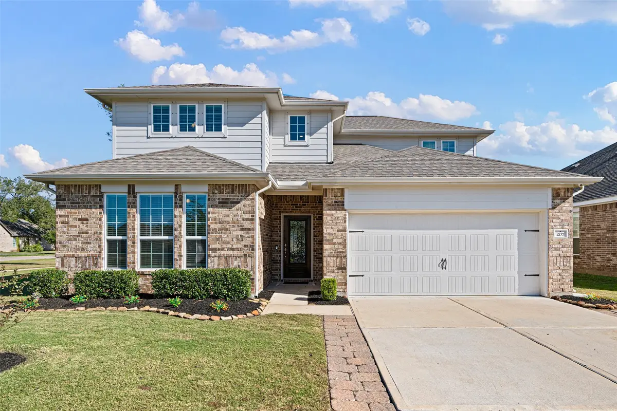 207 Canvasback Drive, Clute, TX 77531 - Image #1
