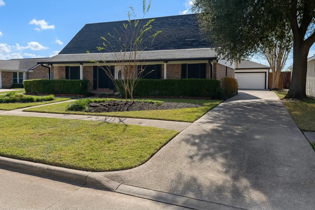 1735 Eastfield Drive, Missouri City, TX 77459 - Image #1