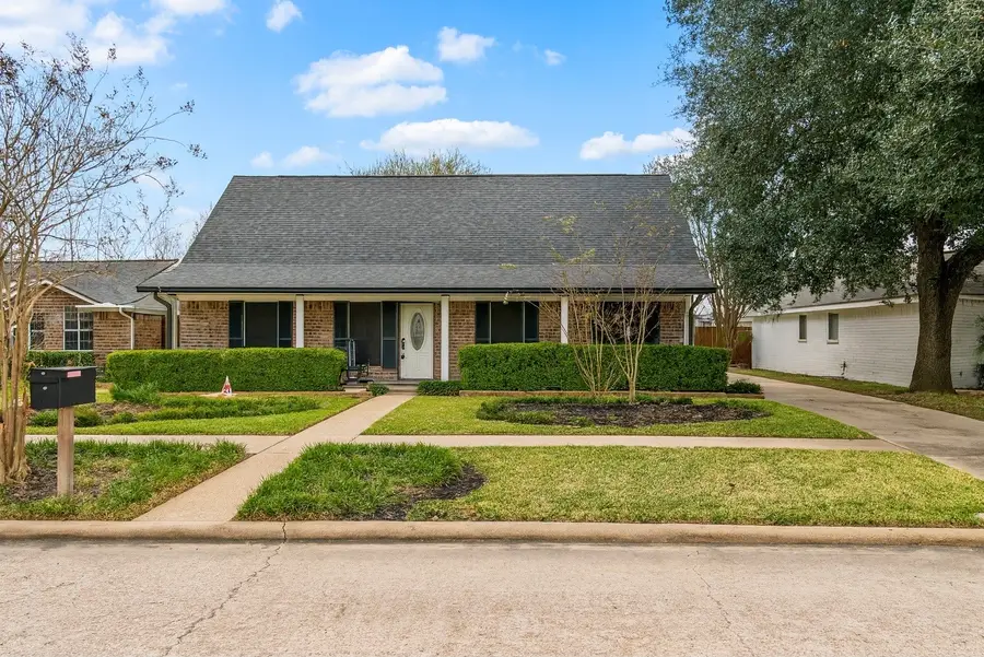 1735 Eastfield Drive, Missouri City, TX 77459 - Image #2