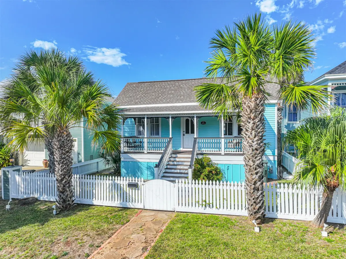 1220 Avenue M 1/2, Galveston, TX 77550 - Image #1