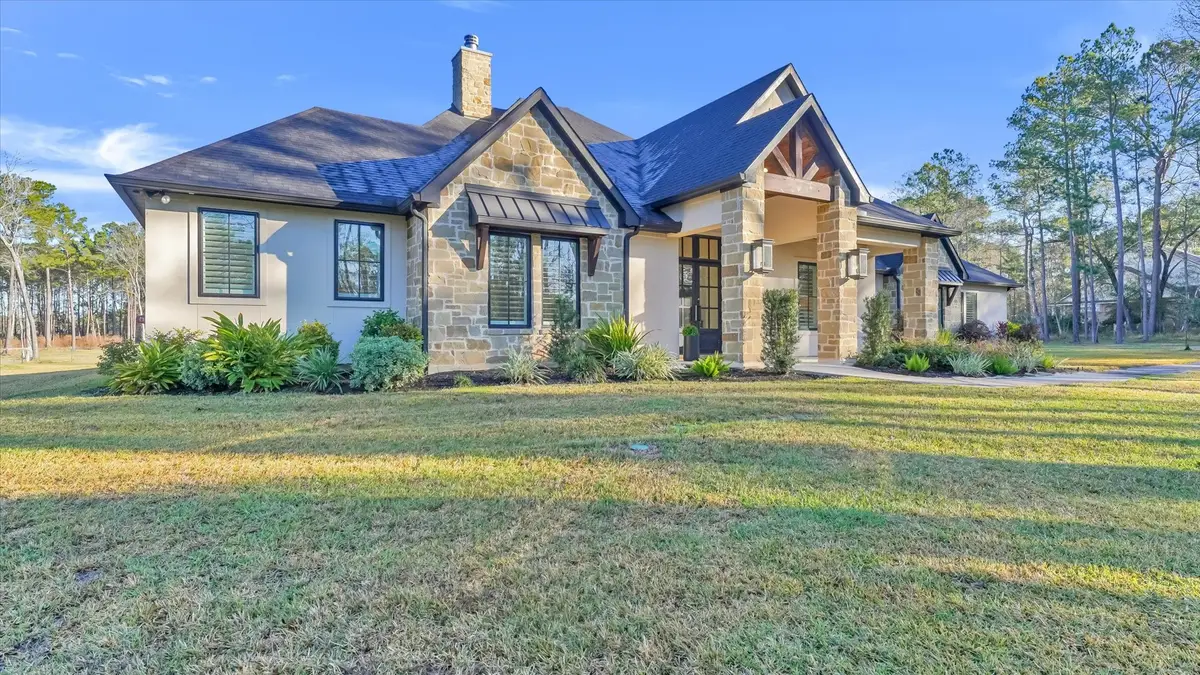 10102 Woodlane Boulevard, Magnolia, TX 77354 - Image #1