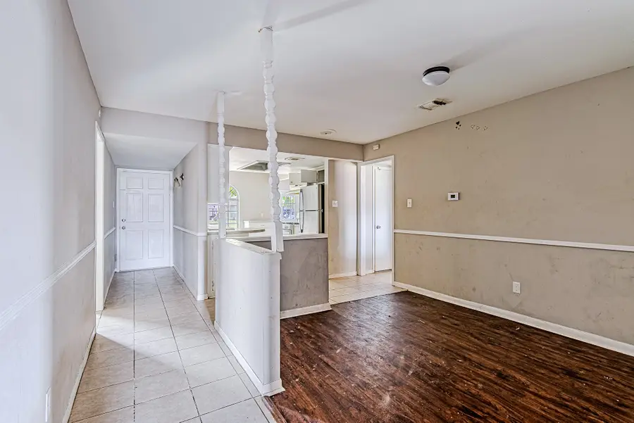 1006 Fruitvale Drive, Houston, TX 77038 - Image #2