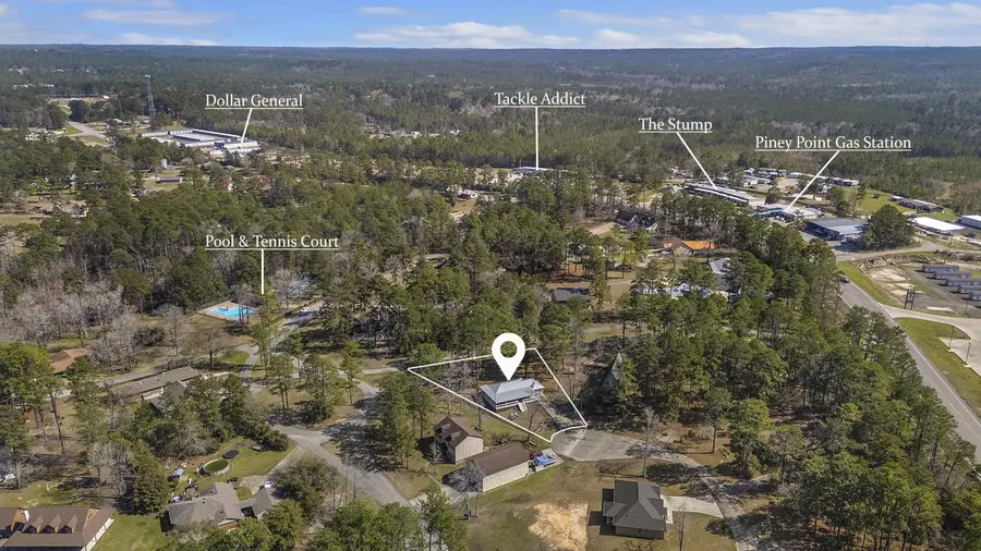 212 Woodcrest Drive, Brookeland, TX 75931 - Image #2