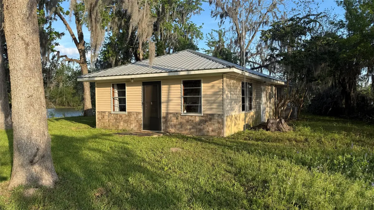 215 Weldon, Livingston, TX 77351 - #1