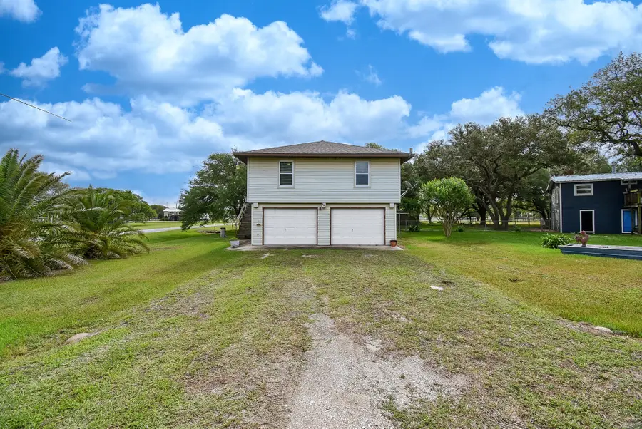 225 Swallow Drive, Palacios, TX 77465 - #2