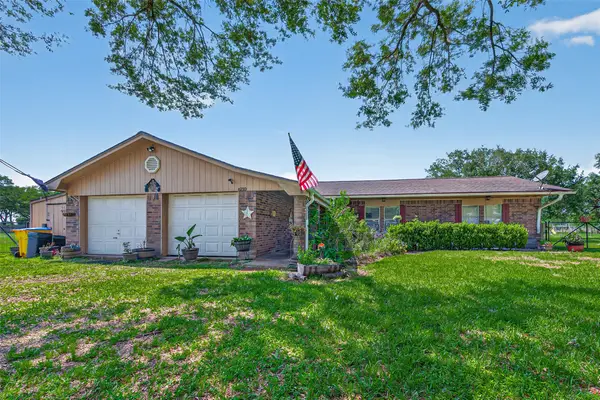 6210 Eagle Drive, Rosenberg, TX 77471