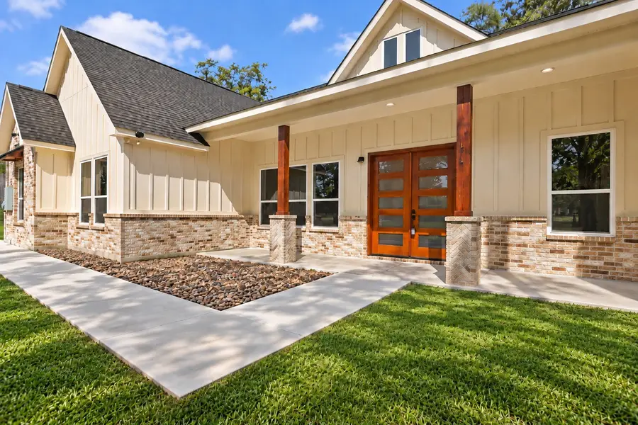 1302 Lamar Street, Liberty, TX 77575 - #2