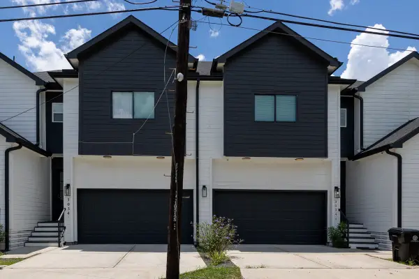 3034 Wayne Street #A-B, Houston, TX 77026