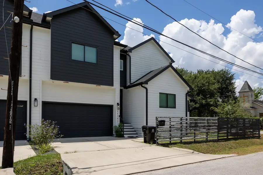 3034 Wayne Street #A-B, Houston, TX 77026 - #2