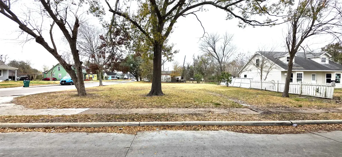 612 Live Oak Street, Pasadena, TX 77506 - #1