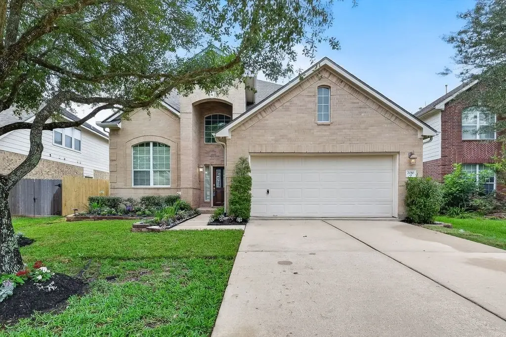 2010 Balsam Lake Lane, Pearland, TX 77584 - #1