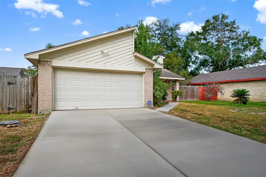 6935 Foxbrook Drive, Humble, TX 77338 - Image #2