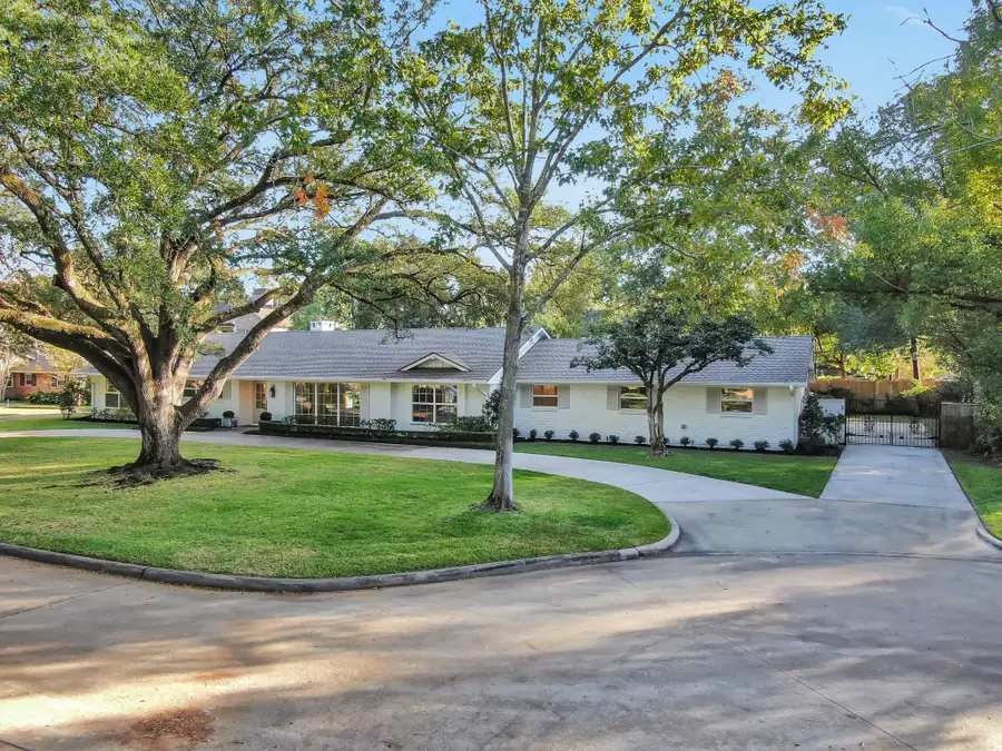 11411 S Chestwood Drive, Houston, TX 77024 - Image #2