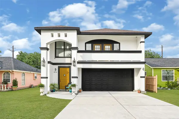 424 S Holmes Street, La Porte, TX 77571