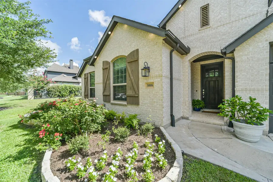 30806 Meadow Wood Drive, Fulshear, TX 77441 - Image #2