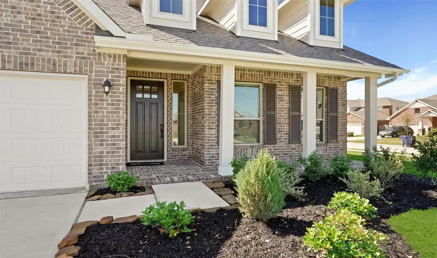 1706 Prairie Ridge Court, Angleton, TX 77515 - Image #2