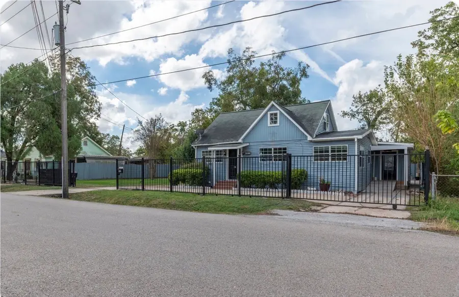 4303 Castor Street, Houston, TX 77022 - #2