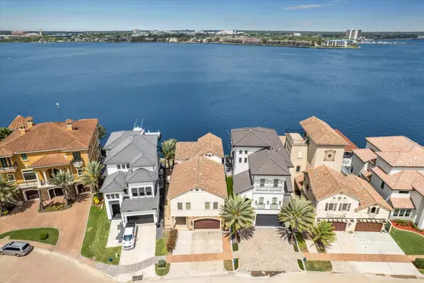 2466 Beacon Circle, League City, TX 77573