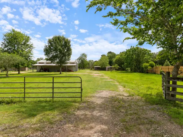 4711 Baker Road, Needville, TX 77461