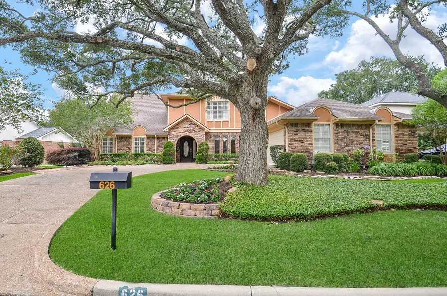 626 Longview Drive, Sugar Land, TX 77478 - #2