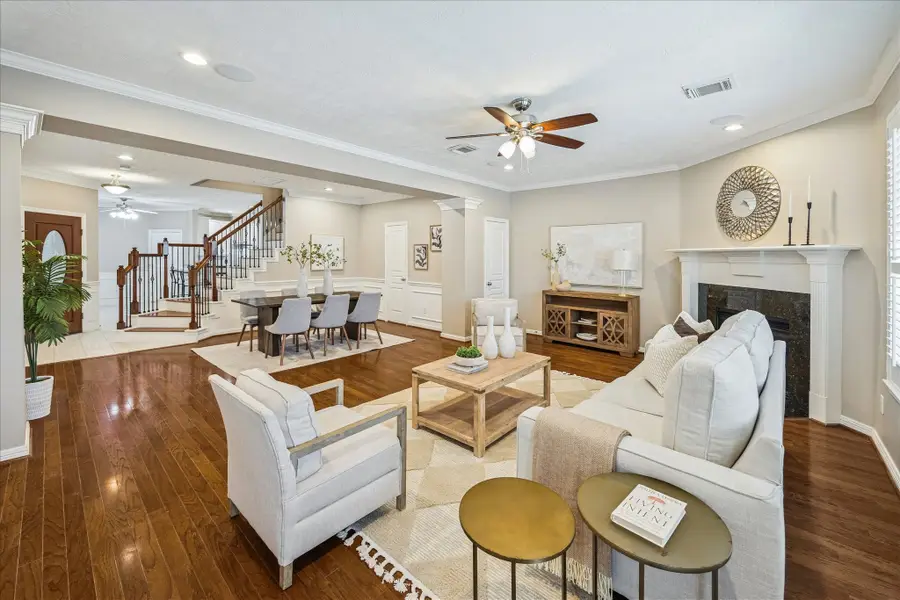 1327 Ella Place, Houston, TX 77008 - Image #2